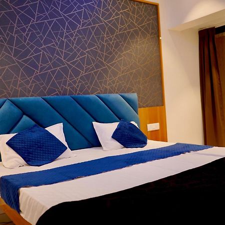 Hotel Madhuban Aurangabad  Ngoại thất bức ảnh