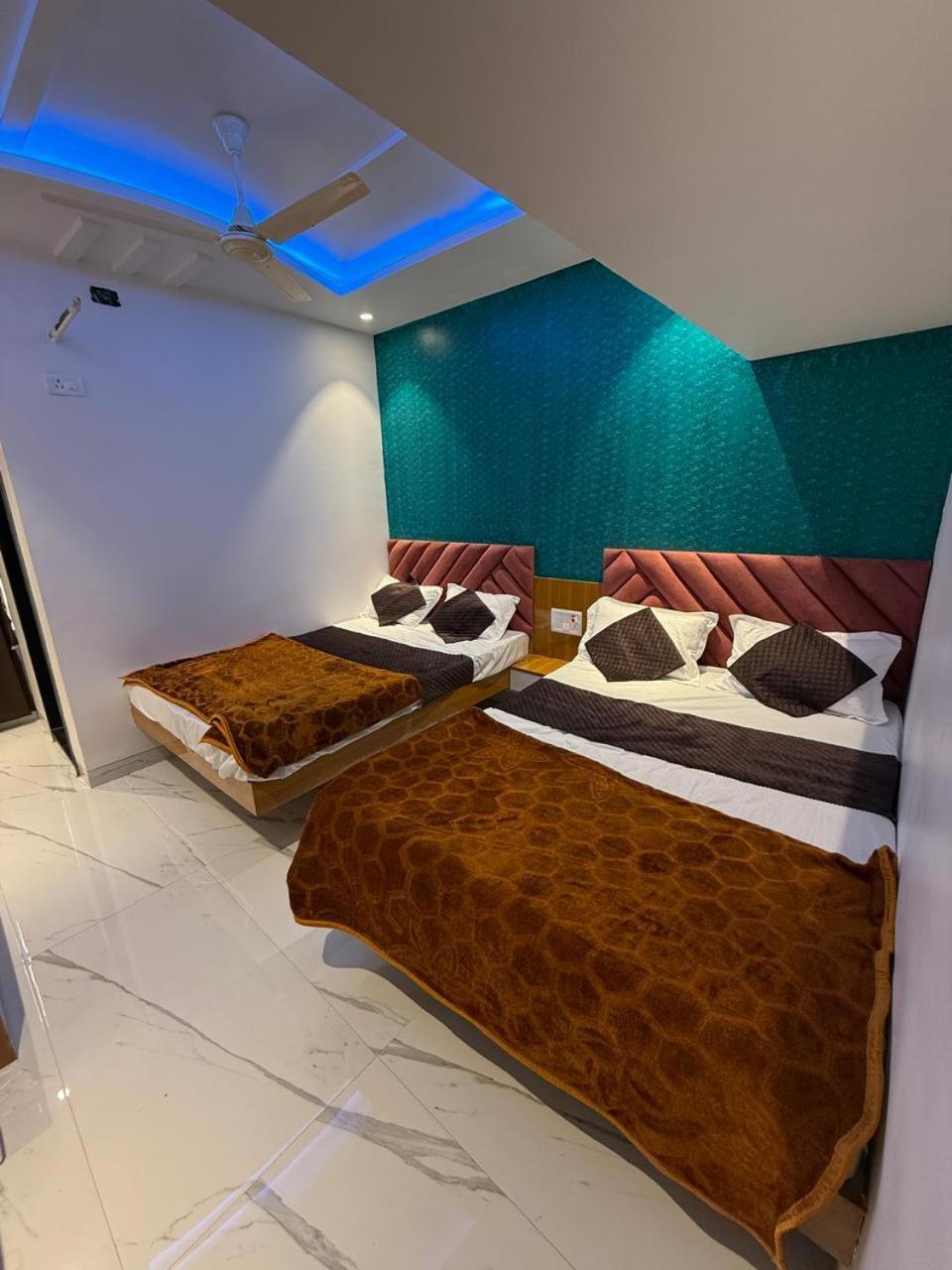 Hotel Madhuban Aurangabad  Ngoại thất bức ảnh