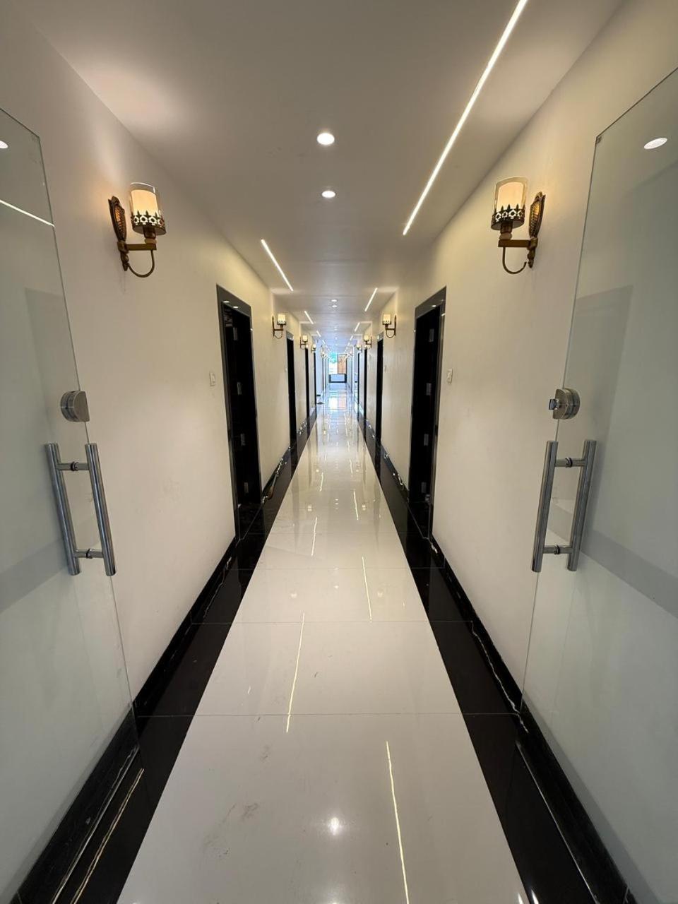 Hotel Madhuban Aurangabad  Ngoại thất bức ảnh