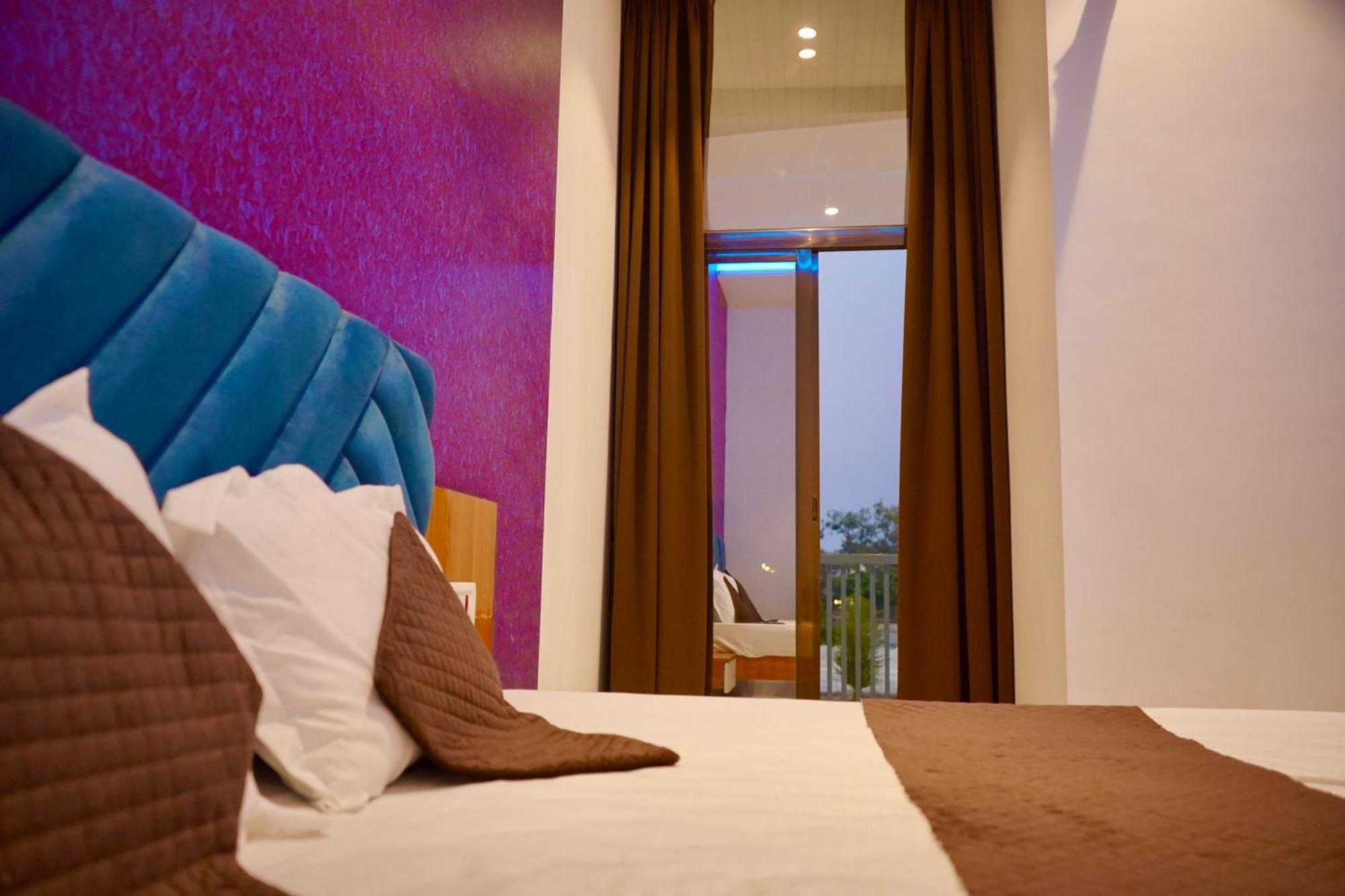 Hotel Madhuban Aurangabad  Ngoại thất bức ảnh