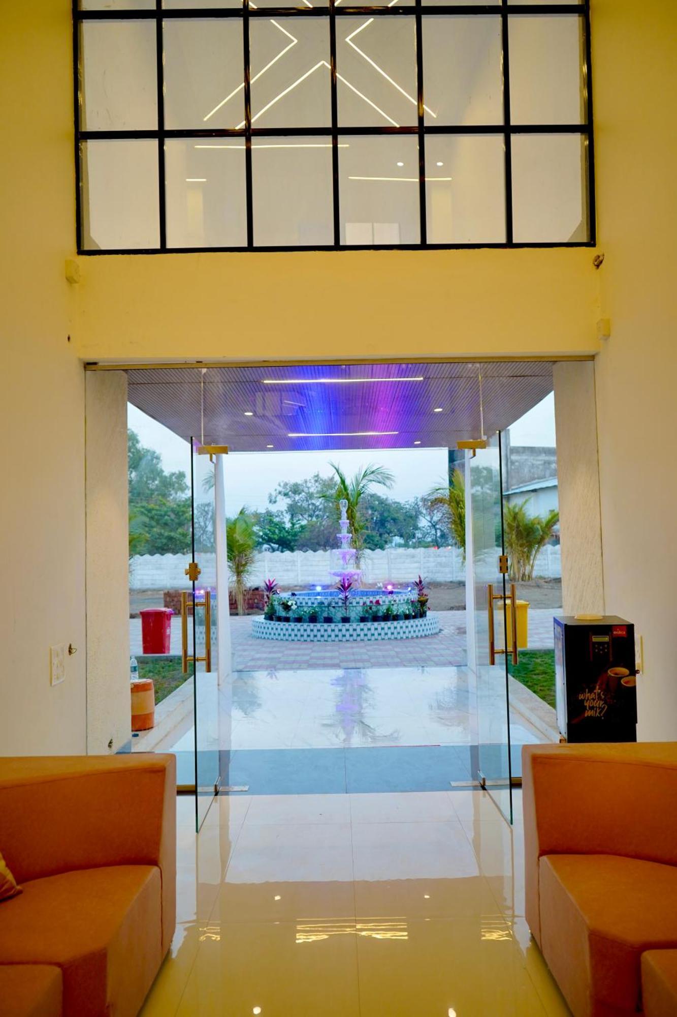 Hotel Madhuban Aurangabad  Ngoại thất bức ảnh