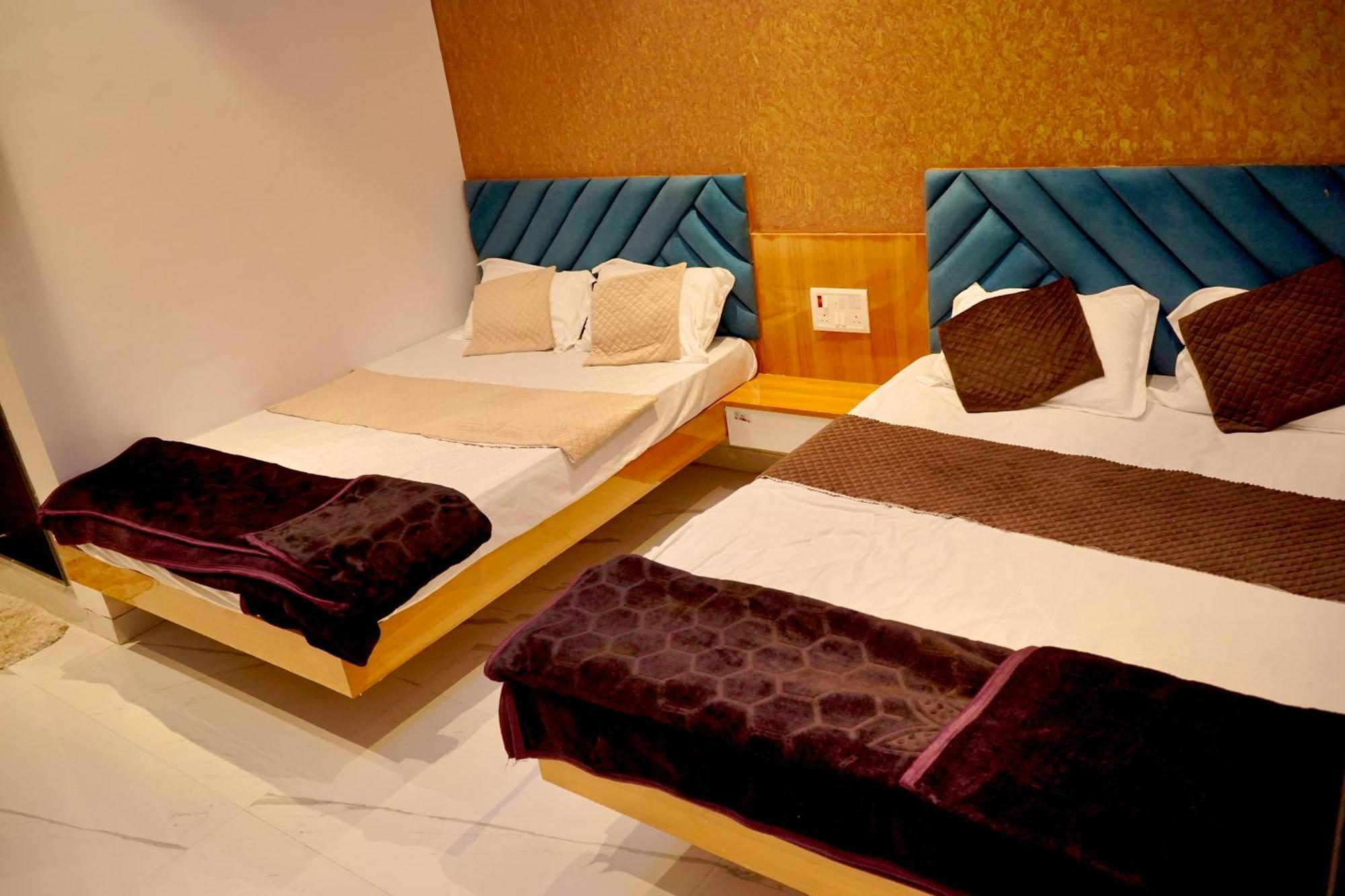 Hotel Madhuban Aurangabad  Ngoại thất bức ảnh